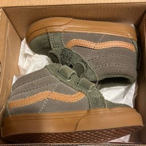 VANS suede Velcro hi tops